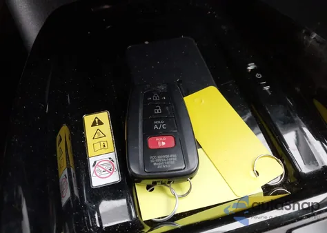 2020 Toyota Prius Prime Xle z USA, uszkodzony, nr VIN JTDKARFP2L3152766